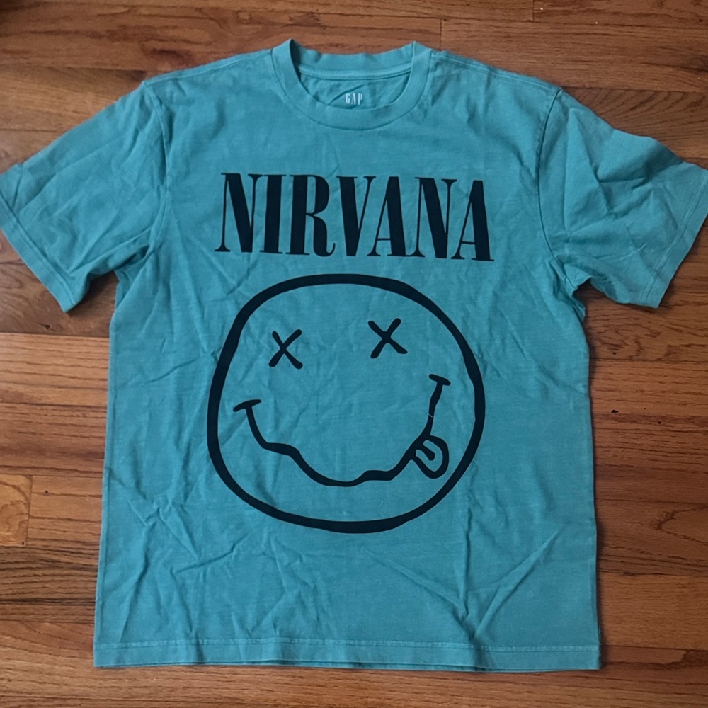 Nirvana graphic tee, size M never worn